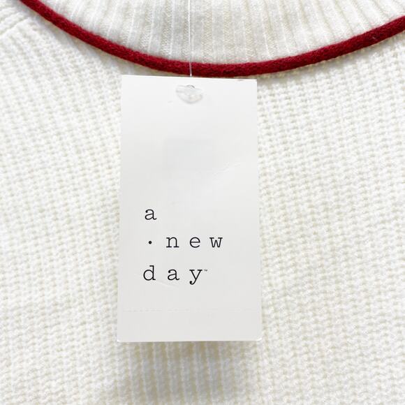 A New Day Women's Valentine's Crewneck Pullover Sweater Cream Heart Size XL - Picture 3 of 6